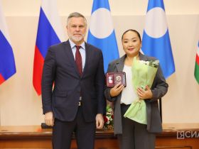 В Якутии вручили государственные награды многодетным матерям