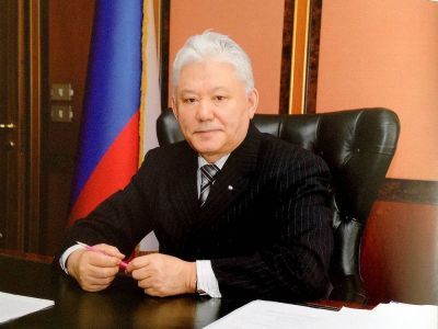 Сегодня, первому президенту Республики Саха (Якутия) Михаилу Ефимовичу Николаеву исполняется 85 лет.