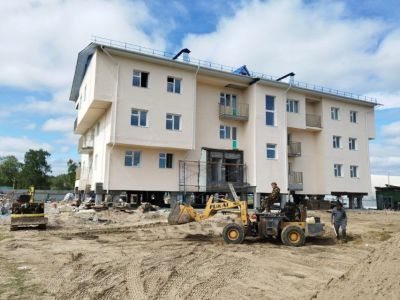 Дом для переселенцев из аварийного жилья введут в эксплуатацию в якутском селе Хочо в октябре