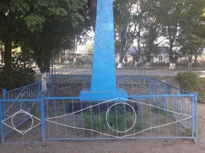 Обелиск комсомольцу Козину, погибшему во время коллективизации