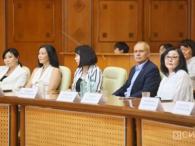 Госнаграды вручили журналистам в День национальной печати