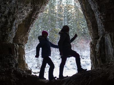 Пещеры и наскальные рисунки реки Лена и речки Большое Кэтэмэ