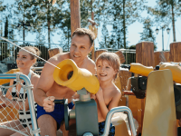 Семейный парк чудес и приключений «Дримвуд»