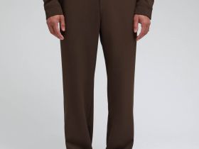 Брюки прямого кроя с вискозой