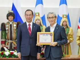 Глава Якутии вручил государственные награды