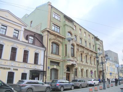 Городская усадьба О.И.Бове - Н.А.Терентьева, XIX в. - нач. XX в., архитекторы О.И.Бове, П.Давыдов, гражданский инженер И.А.Иванов-Шиц