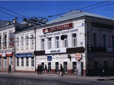 Каменный двухэтажный дом