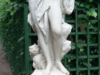 Статуя "Ночь"