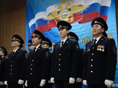 Альберт Семенов: Сегодня день тех, чья профессиональная деятельность – залог  спокойствия граждан