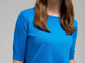 Легкий джемпер с коротким рукавом