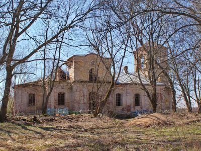 Церковь Троицы с колокольней