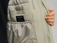 Утепленное полупальто с накладными карманами