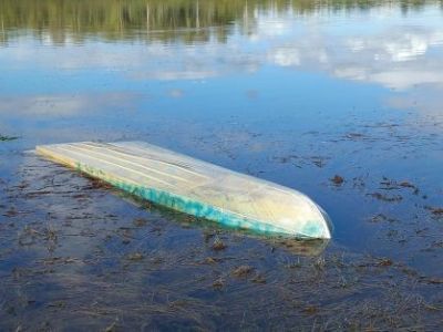 По факту гибели двух лиц при опрокидывании моторной лодки в Чурапчинском районе проводится процессуальная проверка