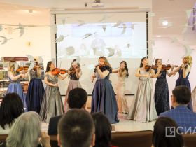 В Якутске чествовали руководителя Национального художественного музея Владу Тимофееву