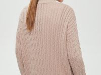 Кардиган с рельефным узором