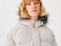 Женская куртка Lacoste с капюшоном