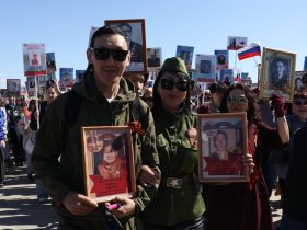 Фото. В Якутске акция «Бессмертный полк» собрала более 50 тысяч человек