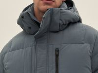 Пуховик с воротником-стойкой