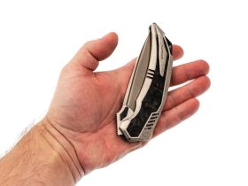 Складной нож TuoTown Tiburon satin, сталь Tmax, рукоять Grey Crystal Ti/Chaotic Black CF