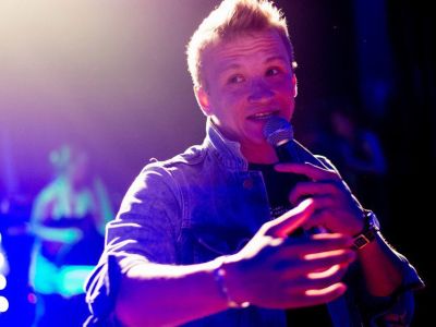 Билеты на Без маски (Глобус) / Театр | Афиша | ИнфоТаймс