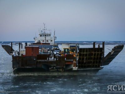 Повысились тарифы на паромной переправе Якутск - Нижний Бестях
