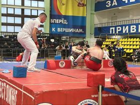 В Москве мас-рестлеры России своими победами почтили память олимпийского чемпиона Р.М. Дмитриева