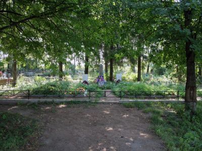 Братское захоронение советских воинов, погибших в 1941-1944 гг.