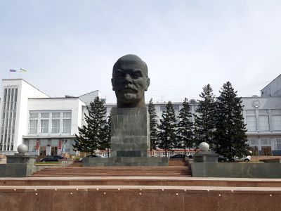 Памятник В.И.Ленину