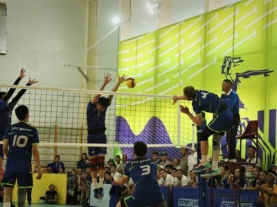 Сыграны первые матчи по волейболу на VIII Спортивных играх народов Якутии