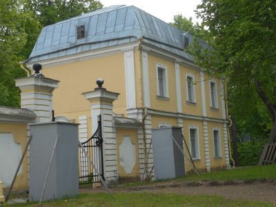 Службы дома садовника