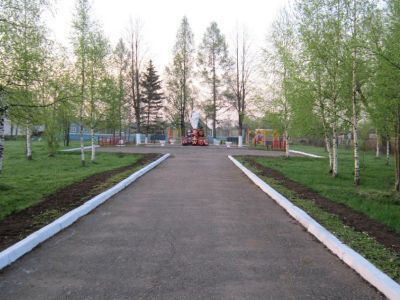 Братская могила воинов Советской Армии, погибших в боях с немецко-фашистскими захватчиками в период Великой Отечественной войны