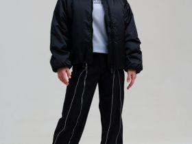 Куртка текстильная с полиуретановым покрытием для девочек