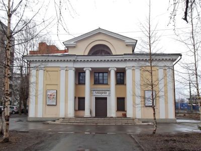 Здание кинотеатра «Искра»
