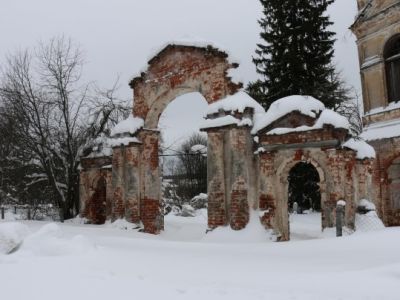 Святые ворота