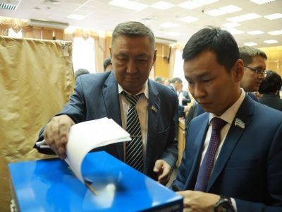 Ил Тумэн избрал мировых судей Усть-Янского, Оймяконского и Олекминского районов