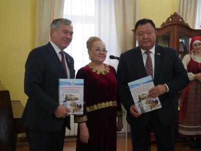 В Якутске презентовали книгу об Иркутско-Якутском почтовом тракте