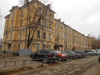 Офицерский флигель