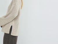 Джемпер с воротником-стойкой на молнии, Бежевый