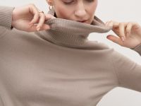 Базовая женская водолазка с высокой горловиной