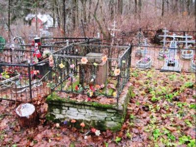 Могила А.М. Рылеевой – матери поэта-декабриста