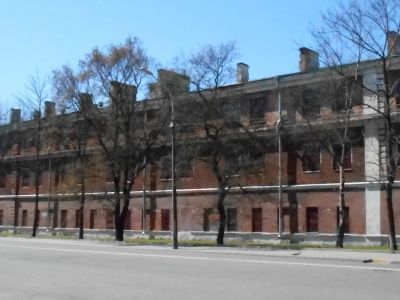 Казарма оборонительная 2-я западная (Кронштадтская) с полубашней