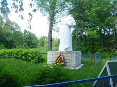 Братская могила воинов, погибших в 1943 г.