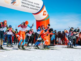 Звезды Олимпийских игр пробежали лыжный марафон с якутянами