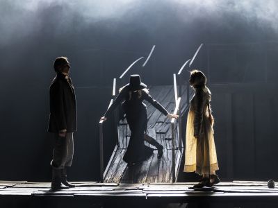 Билеты на Светит, да не греет (Театр Вахтангова) / Театр | Афиша | ИнфоТаймс