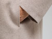 Однобортное пальто из шерсти и шелка