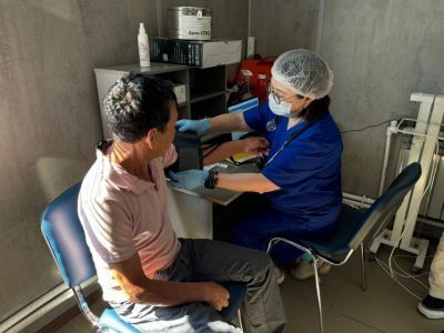 Более 220 жителей сёл Намского района осмотрела бригада мобильных докторов