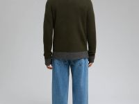 Джемпер полуприлегающего силуэта