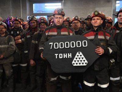 Шахта «Инаглинская» досрочно выполнила годовое задание по добыче 7 млн тонн угля