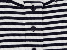 Блузка с округлым вырезом в полоску