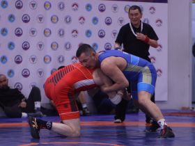 В Якутске выявили чемпионов республики по вольной борьбе среди ветеранов